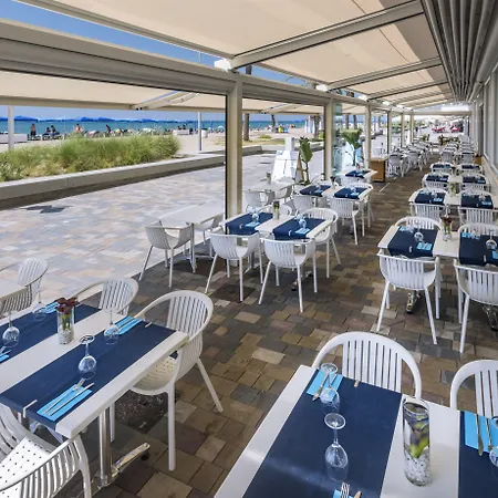4r Miramar Otel 3*