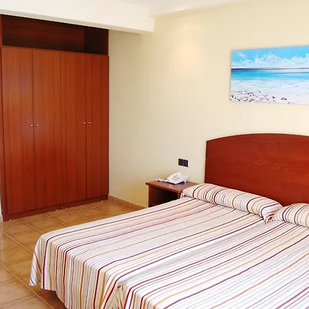4r Miramar Otel 3*