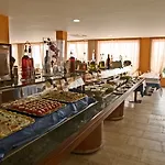 4r Miramar Hotel 3*
