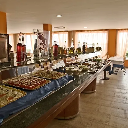 4r Miramar Hotel 3*