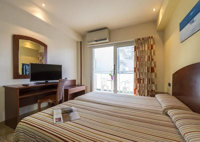 Otel 4r Miramar 3*